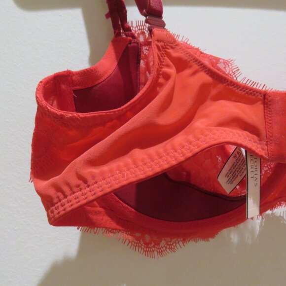 VICTORIA'S SECRET Dream Angels Push Up Without Padding Bra in Red Lace 36DD NWT - Picture 11 of 14